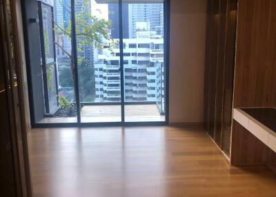 1-BR Condo at Siamese Exclusive Sukhumvit 31 near MRT Sukhumvit