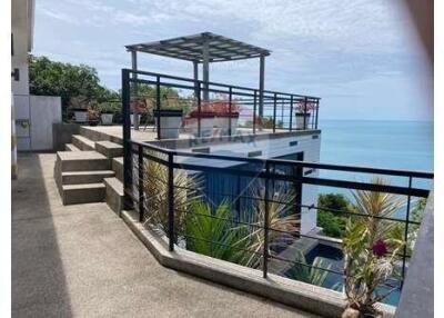 Fabulous Sea-View 4-Bedroom Villa in Chaweng Noi