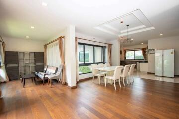 4 Bedroom Pool House : Ban Wang Tarn