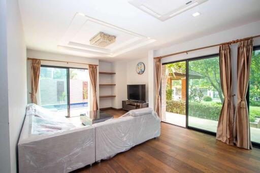 4 Bedroom Pool House : Ban Wang Tarn