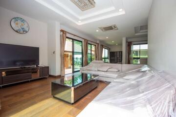 4 Bedroom Pool House : Ban Wang Tarn