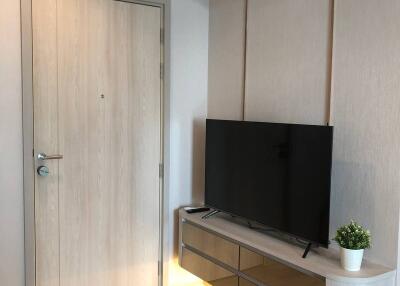 1-BR Condo at Life One Wireless near BTS Phloen Chit