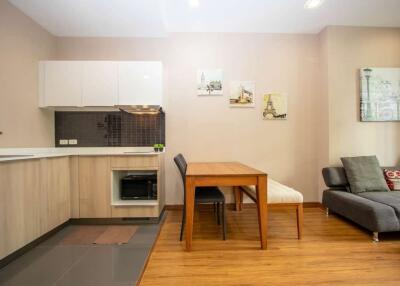 1 BR Condo for Sale : Stylish Condominium near CMU and Nimman Area