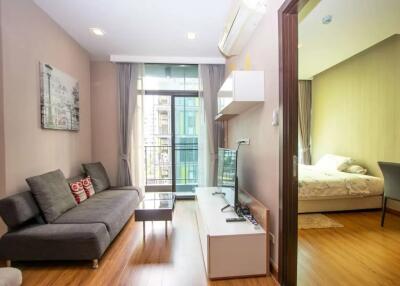 1 BR Condo for Sale : Stylish Condominium near CMU and Nimman Area