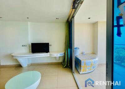 1 Bed Sands Condo in Pratamnak Pattaya