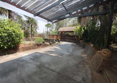 Thai Traditional Style house to rent near Wat Ram Poeng