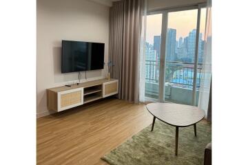 Condo for Rent at Circle Condominium