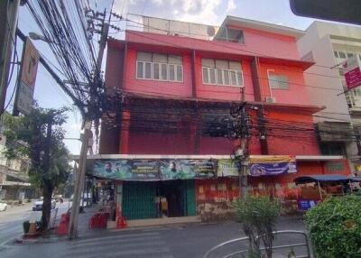 Commercial/Shophouse for Sale in Sukhumvit 63