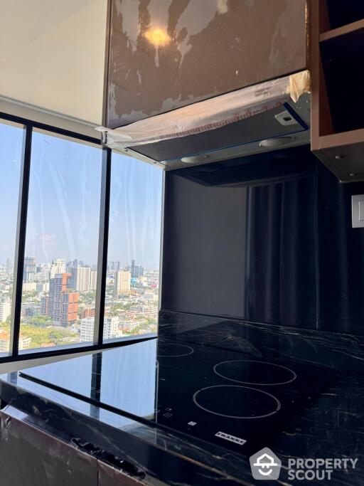 2-BR Condo at Ideo Q Sukhumvit 36 near BTS Thong Lor