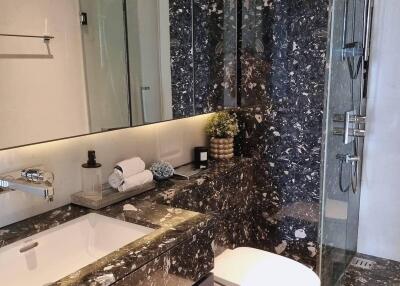 2-BR Condo at Beatniq Sukhumvit 32 near BTS Thong Lor