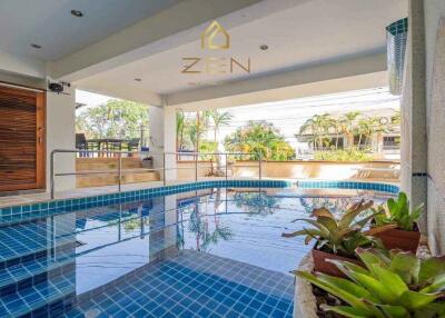 Homey Villa with 5 Bedrooms in Patong for Rent