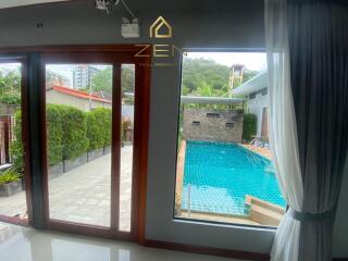 Classy Villa with 3 Bedrooms in Phuket Town for Rent