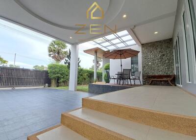 Modern Villa with 4 Bedrooms in Bangtao for Rent