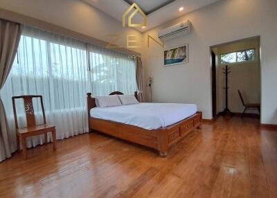 Modern Villa with 4 Bedrooms in Bangtao for Rent