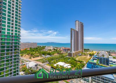 For rent ! Very beautiful unit at The riviera Ocean drive Sea view. Special!! Free Wi-Fi for this unit