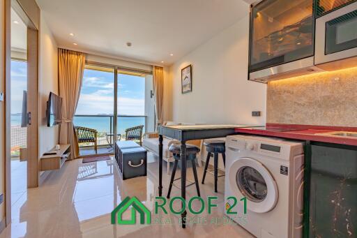 For rent ! The riviera Ocean drive Sea view. Special!! Free Wi-Fi for this unit