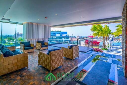 For rent ! The riviera Ocean drive with Jacuzzi Lower Floor City view
