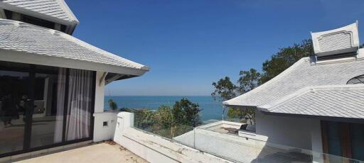 Balcony with ocean view