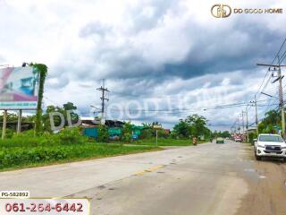 Street view with cloudy sky