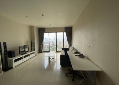 Condo for Rent at Noble Solo