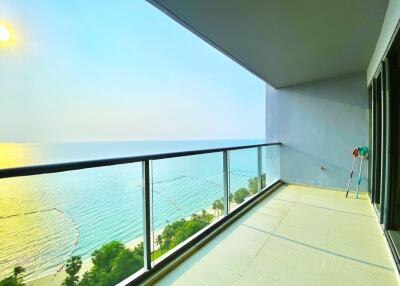 Modern 2-Bedroom Beachfront Condo