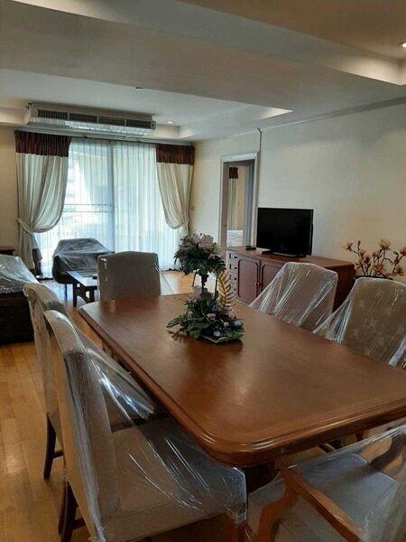 For Rent Bangkok Apartment Sukhumvit 35 BTS Phrom Phong Watthana