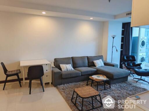 1-BR Condo at The Rajdamri near BTS Ratchadamri