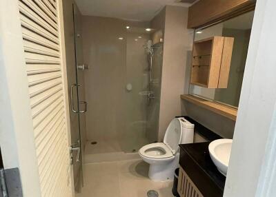 1-BR Condo at Nusasiri Grand Condominium near BTS Ekkamai