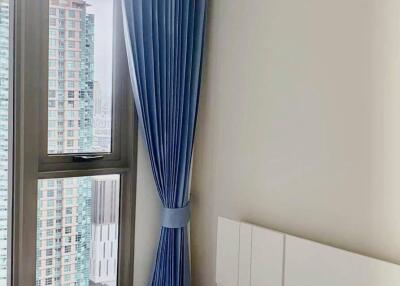 1-BR Condo at Rhythm Charoenkrung Pavilion near BTS Saphan Taksin