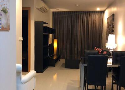 1-BR Condo at Circle Condominium near MRT Phetchaburi