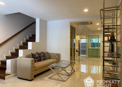 3-BR Townhouse at Inhome Luxury Residences near MRT Queen Sirikit National Convention Centre