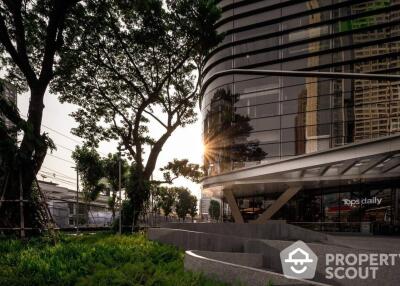 1-BR Condo at The Esse At Singha Complex near MRT Phetchaburi