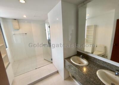 4 Bedrooms Penthouse Apartment with Huge Terrace For Rent - Asok BTS