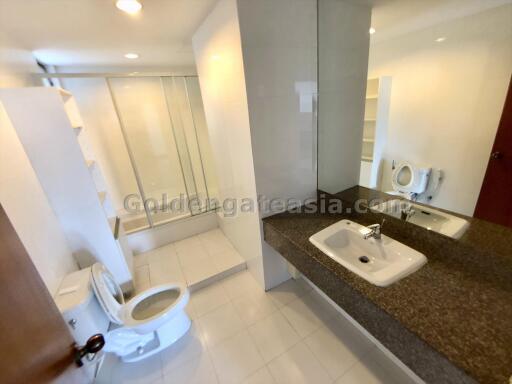 4 Bedrooms Penthouse Apartment with Huge Terrace For Rent - Asok BTS