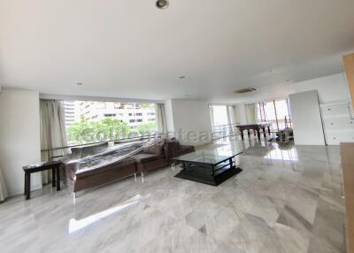 4 Bedrooms Penthouse Apartment with Huge Terrace For Rent - Asok BTS