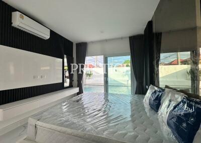 Eakmongkol Village 2 – 4 bed 5 bath in Jomtien PP10630