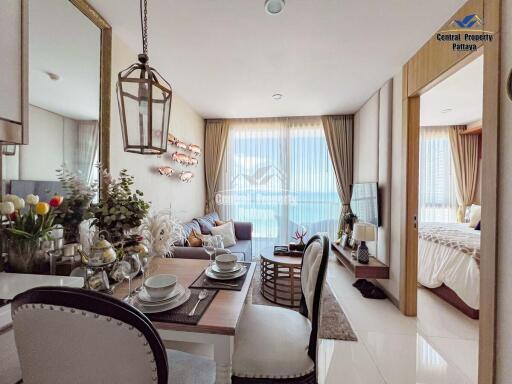 Superb, 1 bed, 1 bath, high floor condo in Riviera Wongamat for sale in Naklua.