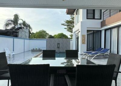 Cozy Villa with 3 Bedrooms In Bangtao For Rent