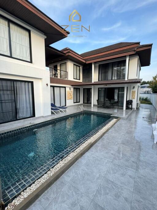 Cozy Villa with 3 Bedrooms In Bangtao For Rent