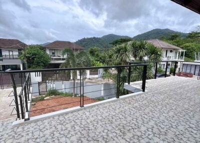 Modern Villa with 3 Bedrooms in Kathu for Rent