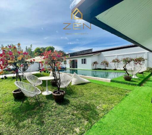 Modern Villa  with 4 Bedrooms in Rawai for Rent