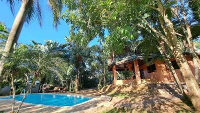 Classy Villa with 4 Bedrooms in Chalong for Rent