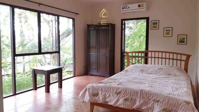Classy Villa with 4 Bedrooms in Chalong for Rent