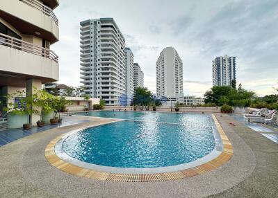 Studio Condo in Kieng Talay Condo Pratumnak C011730