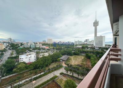 Studio Condo in Kieng Talay Condo Pratumnak C011730