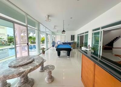 5 Bedrooms House East Pattaya H011729