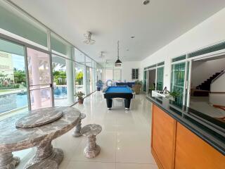 5 Bedrooms House East Pattaya H011729