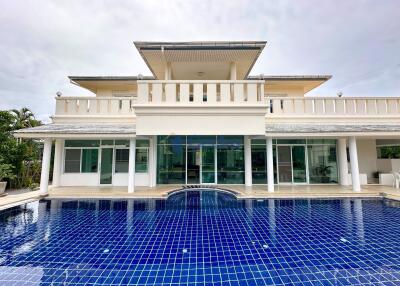 5 Bedrooms House East Pattaya H011729