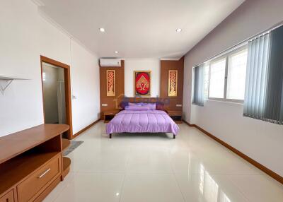 5 Bedrooms House East Pattaya H011729