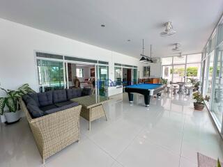 5 Bedrooms House East Pattaya H011729